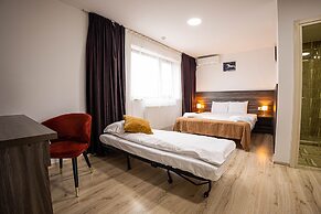 Bliss Inn Tunari