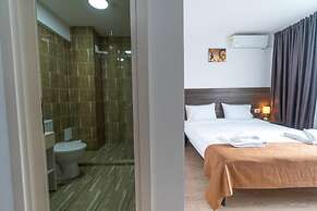 Bliss Inn Tunari