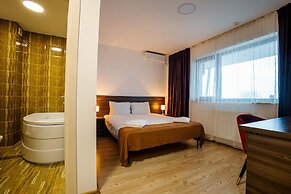 Bliss Inn Tunari