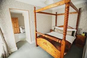 Dufferin Coaching Inn & Hall