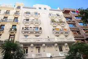 Big Apartment 2 Bedrooms & 2 Bathrooms. Chamberí