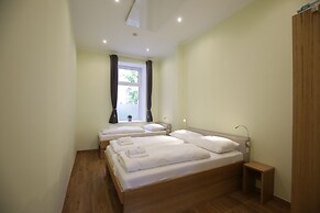 Vienna Gold Apartments