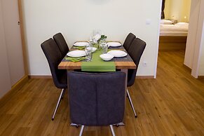 Vienna Gold Apartments