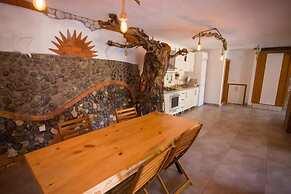 Mountain Hut Akyaka 2