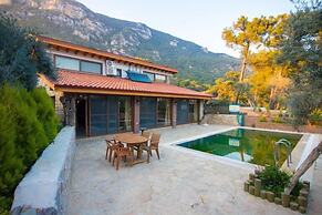 Mountain Hut Akyaka 2