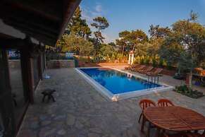 Mountain Hut Akyaka 2