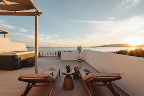 Almiriki Naxos Beachside Living