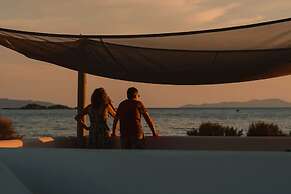 Almiriki Naxos Beachside Living