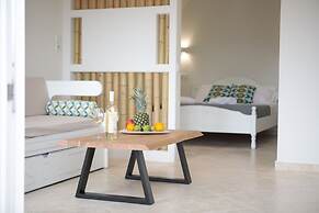 Almiriki Naxos Beachside Living