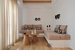 Almiriki Naxos Beachside Living