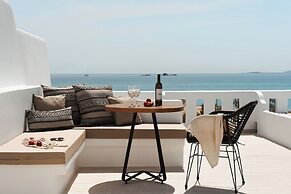 Almiriki Naxos Beachside Living