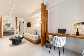 Almiriki Naxos Beachside Living