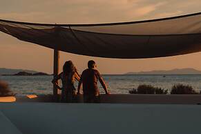 Almiriki Naxos Beachside Living