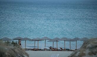 Almiriki Naxos Beachside Living