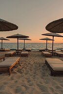 Almiriki Naxos Beachside Living