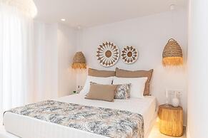 Almiriki Naxos Beachside Living