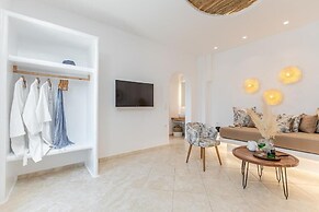 Almiriki Naxos Beachside Living