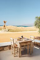 Almiriki Naxos Beachside Living