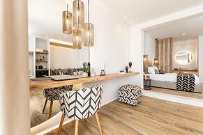 Almiriki Naxos Beachside Living