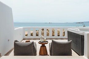 Almiriki Naxos Beachside Living