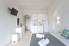 Almiriki Naxos Beachside Living