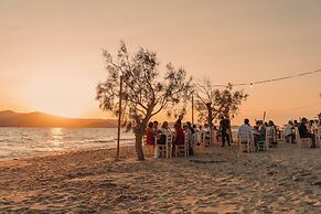 Almiriki Naxos Beachside Living