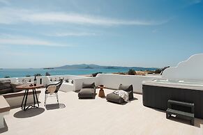 Almiriki Naxos Beachside Living