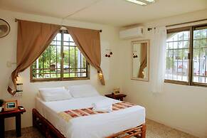 Hostal & Suites Pata de Perro Bacalar