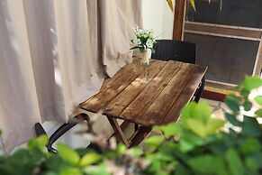 Hostal & Suites Pata de Perro Bacalar