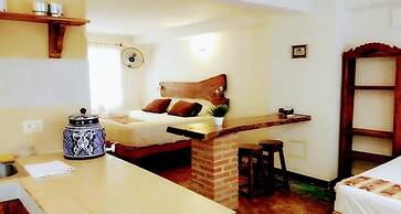 Hostal & Suites Pata de Perro Bacalar