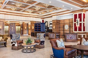 Brownwood Hotel & Spa