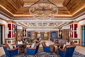 Brownwood Hotel & Spa