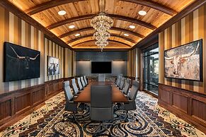 Brownwood Hotel & Spa