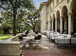 Commodore Perry Estate, Auberge Resorts Collection