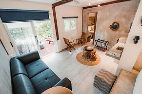 Saboga Lodge and Villa Noelia