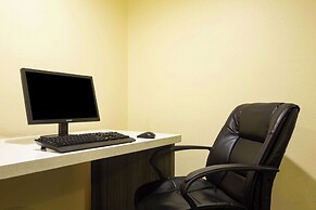 Days Inn by Wyndham Mobile I-65