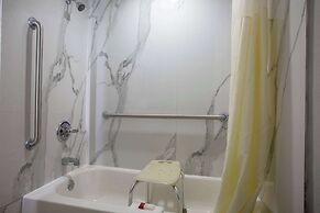 Days Inn by Wyndham Mobile I-65