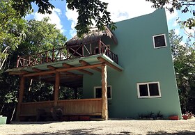 Raíces del Cielo Oasis Holístico