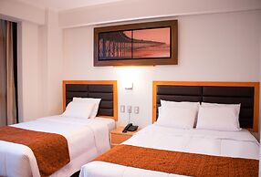 Ottavis Hotel & Café