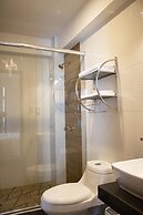 Ottavis Hotel & Café