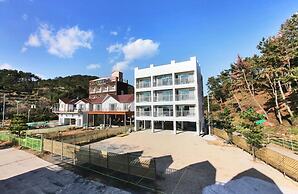 Ulsan Ganjeolgot View Pension