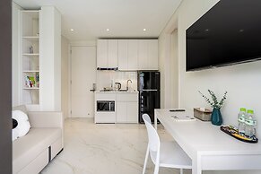 The Royal Hotel & Apartment