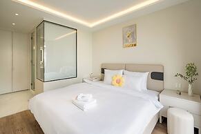 The Royal Hotel & Apartment