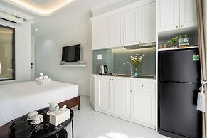 The Royal Hotel & Apartment