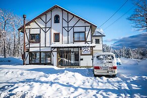 Myoko House - Hostel