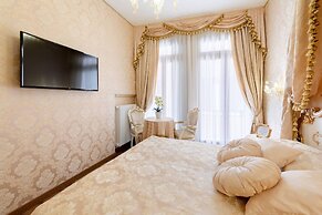 Canal View San Marco Luxury Rooms