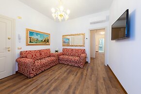 Canal View San Marco Luxury Rooms