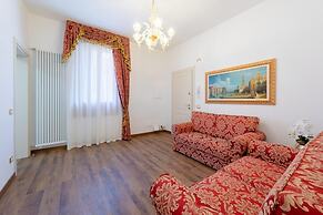 Canal View San Marco Luxury Rooms