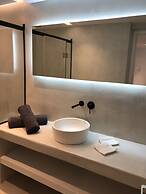 Aether Suite by Caldera Houses