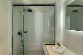 Aether Suite by Caldera Houses